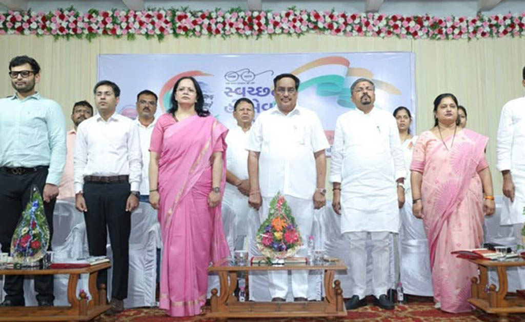 ସ୍ୱତନ୍ତ୍ର ଗ୍ରାମସଭା ଆୟୋଜନର ନେତୃତ୍ୱ ନେଲେ କେନ୍ଦ୍ର ଜଳ ଶକ୍ତି ମନ୍ତ୍ରୀ ସ୍ୱତନ୍ତ୍ର ଗ୍ରାମସଭା ଆୟୋଜନର ନେତୃତ୍ୱ ନେଲେ କେନ୍ଦ୍ର ଜଳ ଶକ୍ତି ମନ୍ତ୍ରୀ