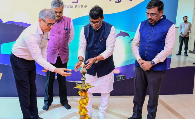 ବନ୍ୟପ୍ରାଣୀ ସପ୍ତାହ ଶୁଭାରମ୍ଭ: ପ୍ରକୃତି ଓ ମଣିଷ ସମ୍ପର୍କ ମଜଭୁତ କରିବାକୁ ଗୁରୁତ୍ୱ Ganesh Ram Singhkhuntia, Minister of Forest, Environment & Climate Change and Labour & Employees' State Insurance, inaugurating the state-level Wildlife Week.
