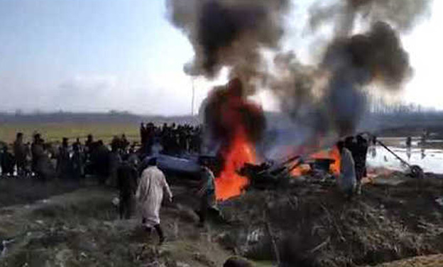 IAF fighter crashes in Kashmir's Budgam district killing two pilots