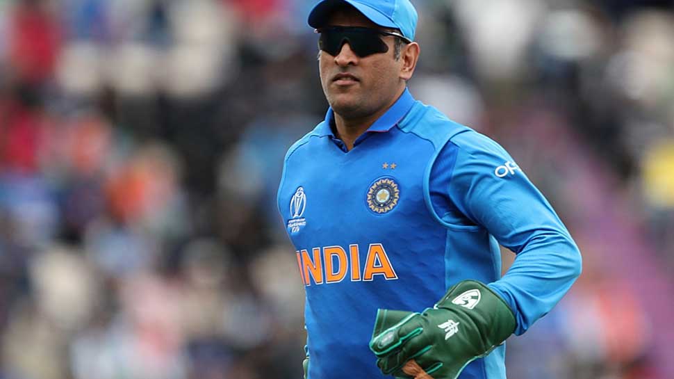 Central contract has no relation with Dhoni's India future: BCCI