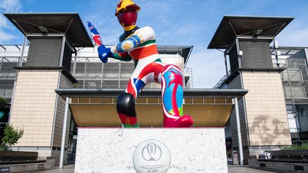 Giant cricketer statue unveiled in Bristol as the city welcomes ICC Men's Cricket World Cup