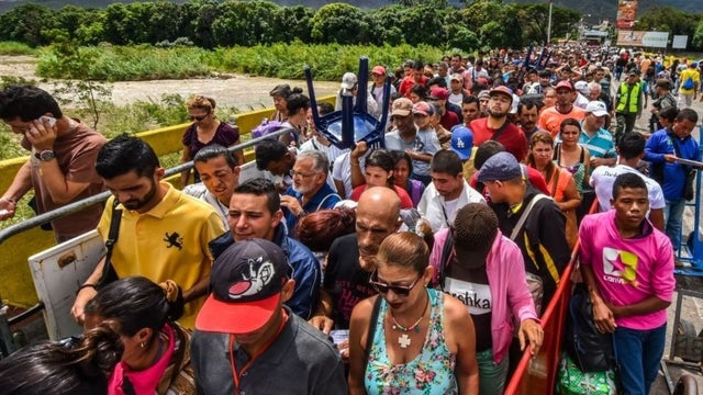 Over 3 million Venezuelan refugees may come to Colombia in case of catastrophe