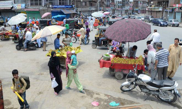 Uneasy calm in Kashmir as shutdown enters 28th day