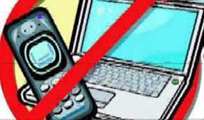 Mobile, internet service remains suspended in Kashmir