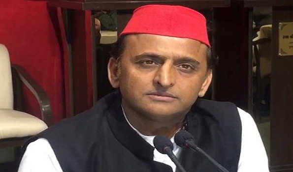 Will not spare any corrupt officer, Akhilesh on IPS vs IPS