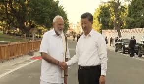 Dhoti clad Modi in new Avatar, welcomes Xi Jinping at Mahabs