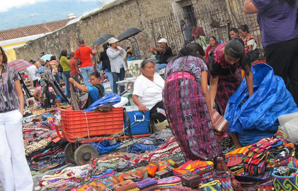 More women in Latin America are working, but gender gap persists: UN