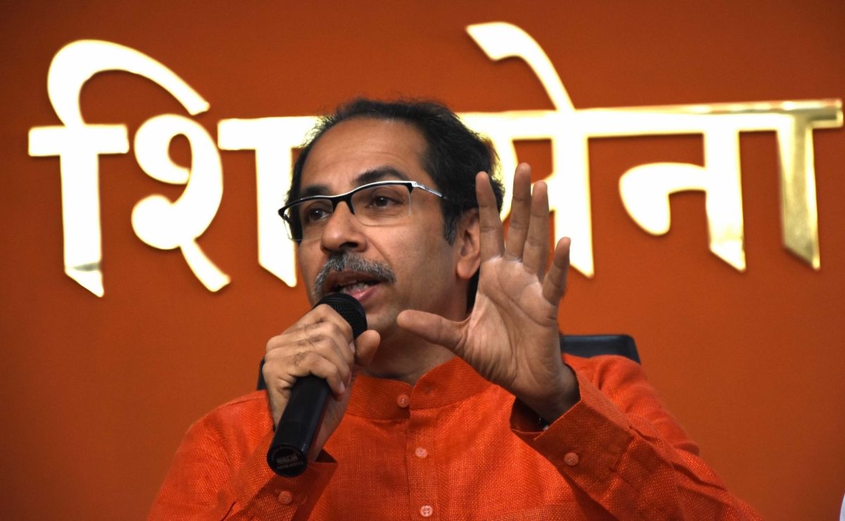Udhav's U-turn! choreographs Sena's flip-flops on CAB