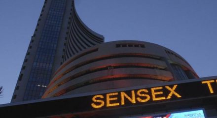 Sensex jumps up 270 points as oil prices dip