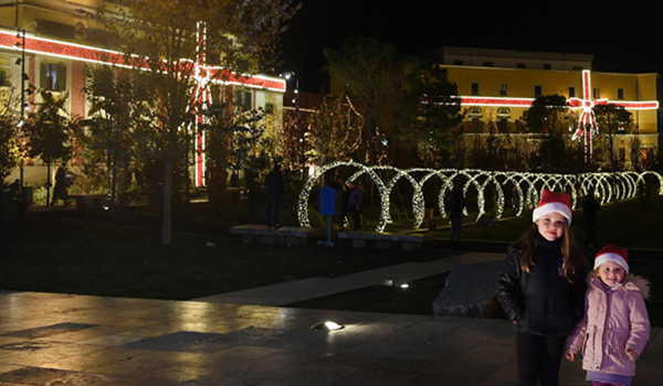 (191225) -- TIRANA, Dec. 25, 2019 (Xinhua) -- Decoration lights are seen on Christmas eve at Skanderbeg Square in Tirana, Albania, Dec. 24, 2019. (Xinhua/Zhang Liyun)