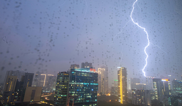 JAKARTA, Dec. 27, 2019 (Xinhua) -- Lightning is seen in the sky in Jakarta, Indonesia, Dec. 27, 2019. (Photo by Veri Sanovri/Xinhua/IANS)
