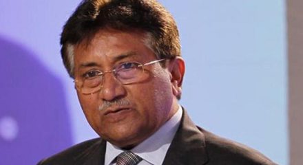Pakistan Army lashes out at judiciary, backs Musharraf