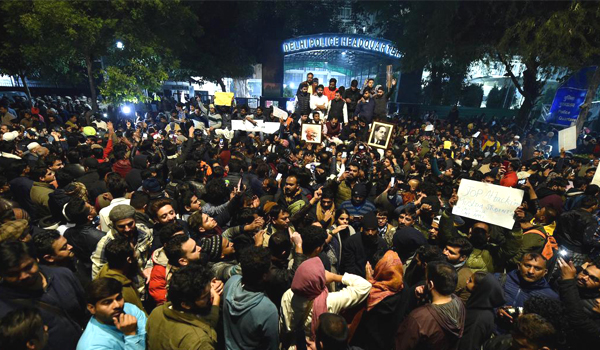 IIT-B, TISS students come out in support of Jamia, AMU