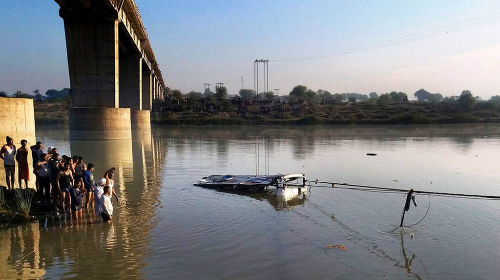 Breaking: 25 dead as bus plunges into river in Rajasthan