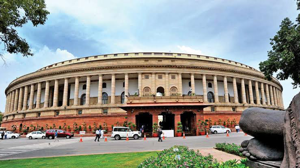 Congress-led oppn creates ruckus in LS over CAA