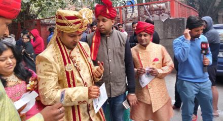 Before marriage, bridegroom comes out to vote in Delhi