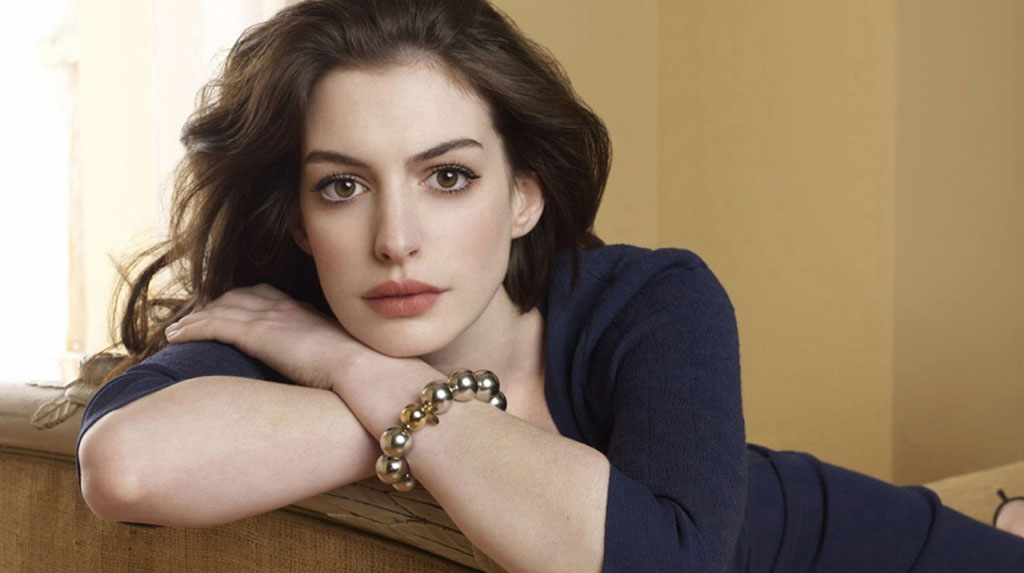 Anne Hathaway to star in 'French Children Don't Throw Food'