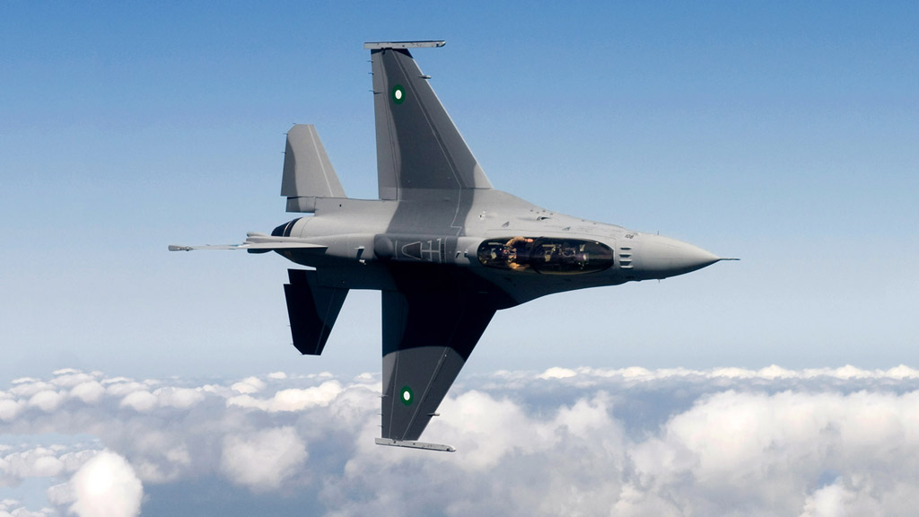 Pakistan Air Force fighter jet crashes near Islamabad