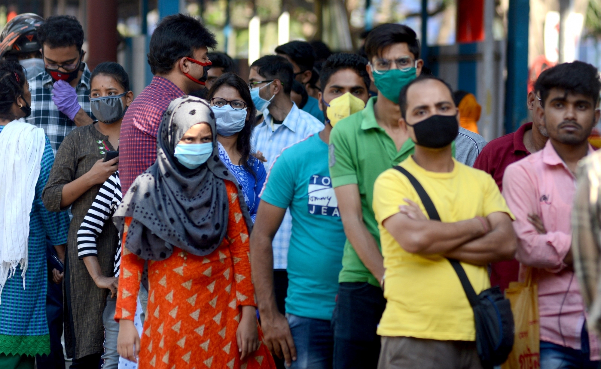 2,110 fined for not wearing masks in Delhi