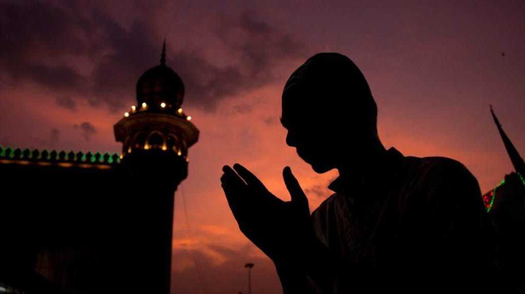 K'taka Wakf board permits 'namaz' in mosques on Eid
