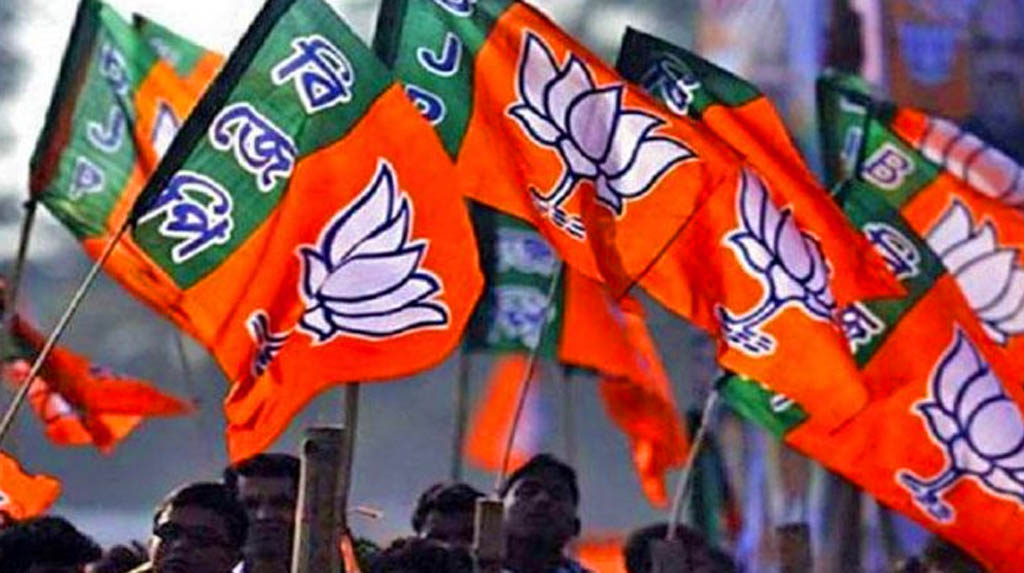 BJP makes big gains in Hyd polls, TRS falls short of majority