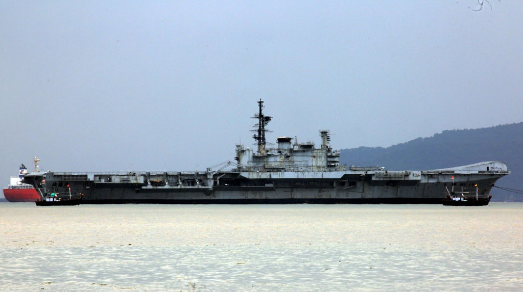 Mumbai: The decommissioned aircraft carrier VIRAAT, starts for its final journey from Mumbai to Alang in Gujarat where it will be broken down and scrapped, on Sep 19, 2020. (Photo: IANS)