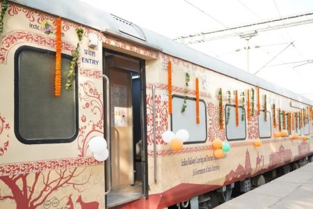 Bharat Gaurav Deluxe AC Train, Know Details for Booking