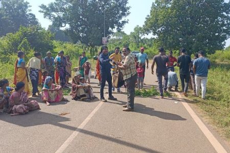 Vedanta Demolished Worship Sites… tribals blocked road in protest