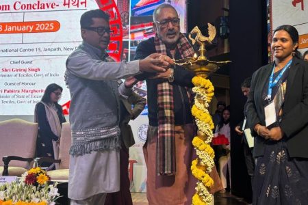 Handloom Conclave: Minister of Textiles Giriraj Singh inaugurates