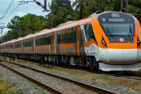 20-Coaches Vande Bharat Express Launches in Kerala Today