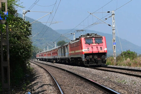 Railways Sets New Record: 31,814 Tickets Booked in Just One Minute