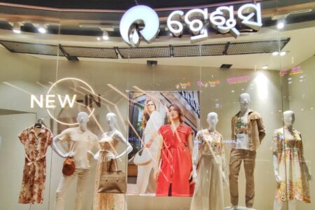Swagatam Shri Ganesha, Big Festive Deals at TRENDS