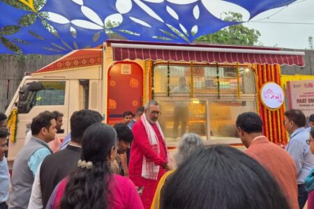 ‘Haat on Wheels’ Launched by Textiles Ministry to Mark Handloom Day