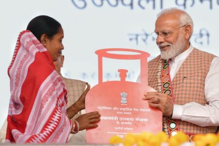 Festival Gift for Women: Govt Approved 25 Lakh New Ujjwala Connections