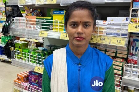 Jio Empowers Young Mother Gayatri from Brahmapur to Restart Her Career Journey