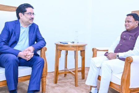 Birla Meets Odisha CM Over ₹12,000 Crore Refinery Expansion