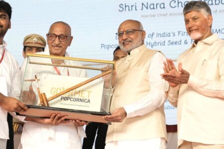India’s Popcorn Revolution: Non‑GMO Hybrid Seed Launched by Vice‑President